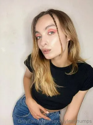 Sexxxylexyhumps OnlyFans Leaked Free Thumbnail Picture - #ffDYqbs6yk