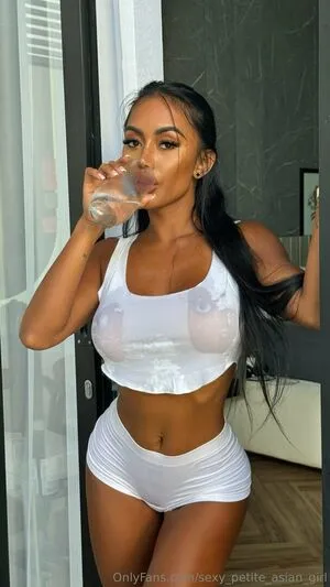 Sexy Petite Asian Girl OnlyFans Leaked Free Thumbnail Picture - #9PSnzVBSOk