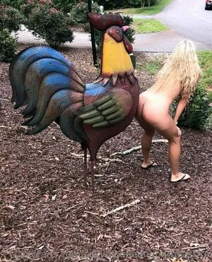 Sexyblondeandherbeastfre OnlyFans Leaked Free Thumbnail Picture - #wlpnm3uImf