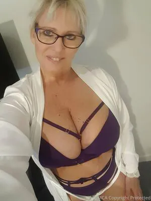 Sexymatureaussielady OnlyFans Leaked Free Thumbnail Picture - #45L8BBXgHP