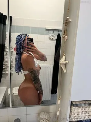 Sexynalaa OnlyFans Leaked Free Thumbnail Picture - #ZImc6KY3wB
