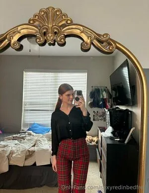Sexyredinbedfree OnlyFans Leaked Free Thumbnail Picture - #gAPpbExpN2