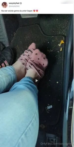 Sexyskyfeet OnlyFans Leaked Free Thumbnail Picture - #uE1hsm7Pwt