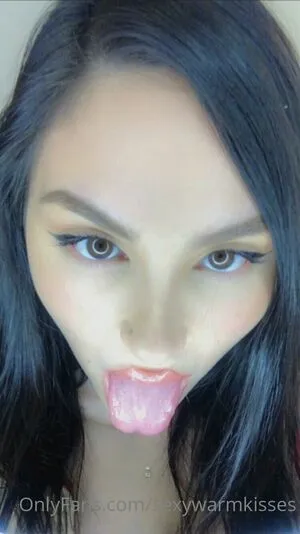 Sexywarmkisses OnlyFans Leaked Free Thumbnail Picture - #7fBLGcnUub