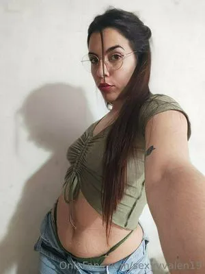 Sexyyvalen19 OnlyFans Leaked Free Thumbnail Picture - #Ae01XR8xV7