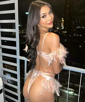 Sglily OnlyFans Leaked Free Thumbnail Picture - #YkBJX6iJgd