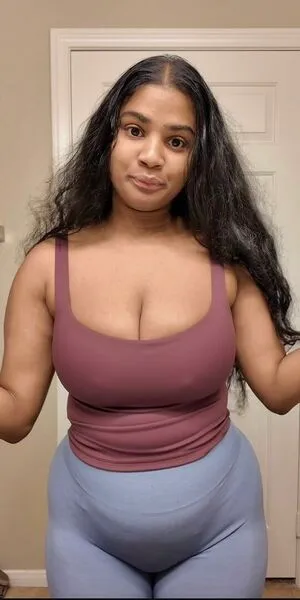 Sh33natay OnlyFans Leaked Free Thumbnail Picture - #1Sv9q7dPSw