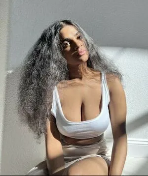 Sh33natay OnlyFans Leaked Free Thumbnail Picture - #AxdTAMemwg