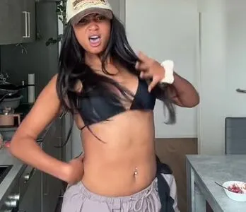 Shaggy Baggy OnlyFans Leaked Free Thumbnail Picture - #8BFAdVAAjE