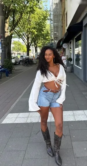 Shaggy Baggy OnlyFans Leaked Free Thumbnail Picture - #NrG9r95bch