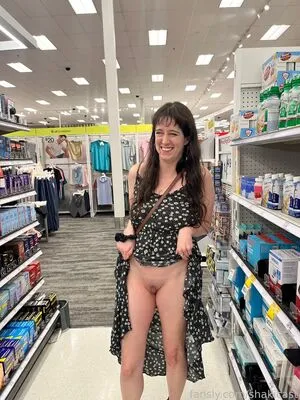 Shakicast OnlyFans Leaked Free Thumbnail Picture - #5dX23glzkZ