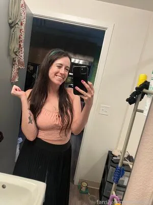 Shakicast OnlyFans Leaked Free Thumbnail Picture - #DLkf2tG9y5