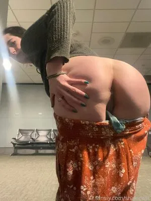 Shakicast OnlyFans Leaked Free Thumbnail Picture - #quQmTFXnMH