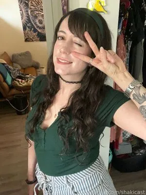 Shakicast OnlyFans Leaked Free Thumbnail Picture - #xwIJ14emhI