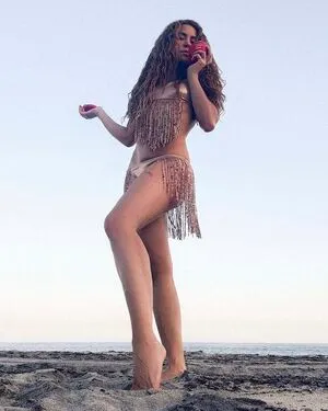 Shakira OnlyFans Leaked Free Thumbnail Picture - #64LcSioM04