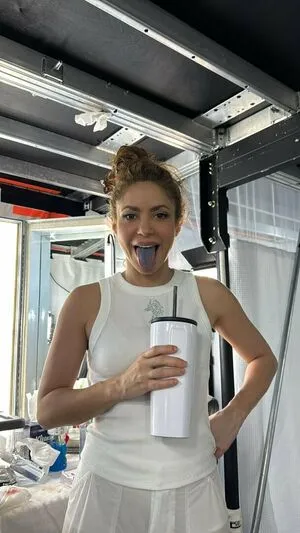 Shakira OnlyFans Leaked Free Thumbnail Picture - #N7S52ECl7u