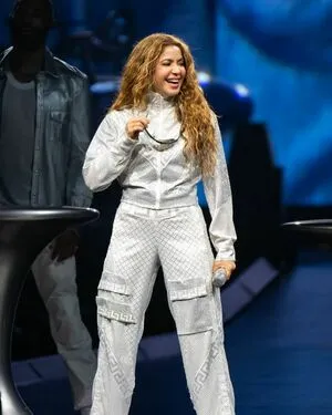 Shakira OnlyFans Leaked Free Thumbnail Picture - #lw5oRWviw0