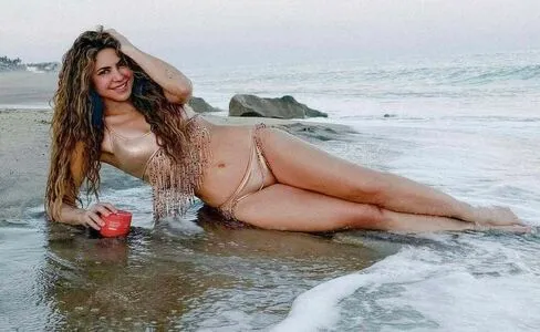 Shakira OnlyFans Leaked Free Thumbnail Picture - #rhiEXCvF9r