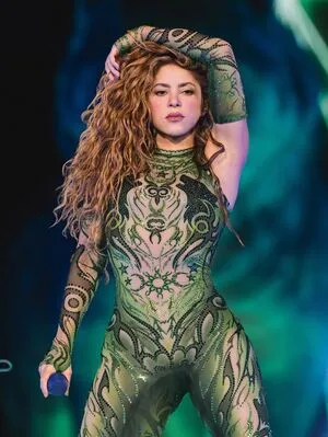 Shakira OnlyFans Leaked Free Thumbnail Picture - #x4GMAftBNJ