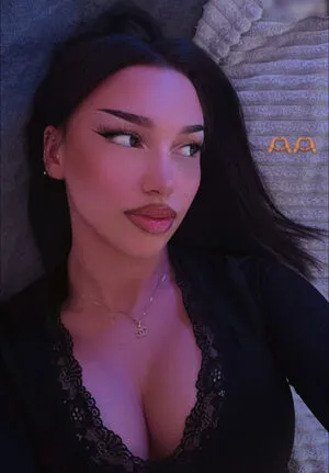 Shakiravv OnlyFans Leaked Free Thumbnail Picture - #1wdHnkoYFJ
