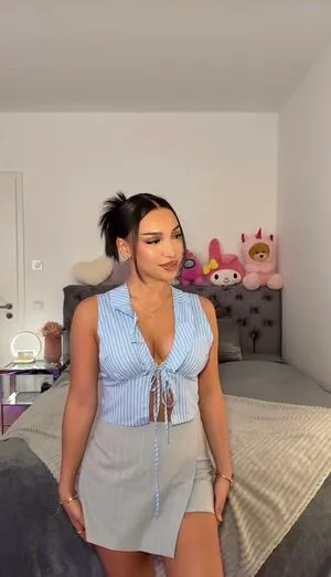 Shakiravv OnlyFans Leaked Free Thumbnail Picture - #62GElLhi8G