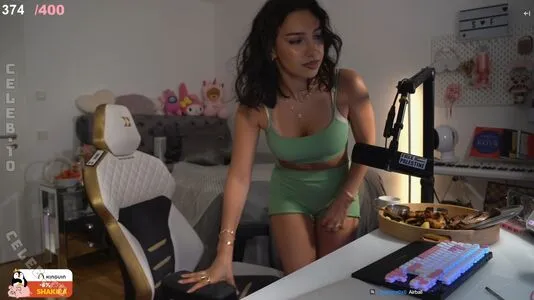 Shakiravv OnlyFans Leaked Free Thumbnail Picture - #DLKEeCiStL