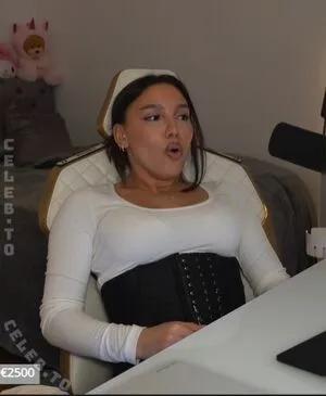 Shakiravv OnlyFans Leaked Free Thumbnail Picture - #Eo3VTReYGH