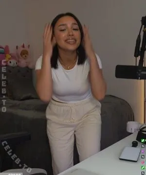 Shakiravv OnlyFans Leaked Free Thumbnail Picture - #L5F5bl8G26