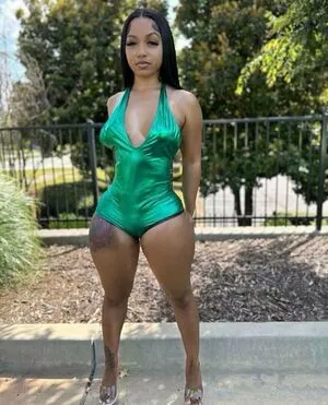 Shamayne OnlyFans Leaked Free Thumbnail Picture - #FCAODaxtIm