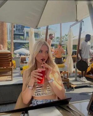 Shania Geiss OnlyFans Leaked Free Thumbnail Picture - #3kLbnVb2Z1