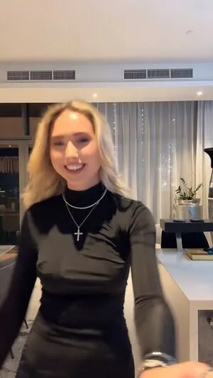 Shania Geiss OnlyFans Leaked Free Thumbnail Picture - #4bpBFqrme2