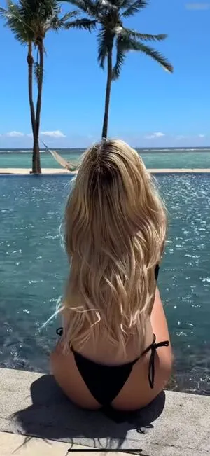 Shania Geiss OnlyFans Leaked Free Thumbnail Picture - #d0R62DyIca