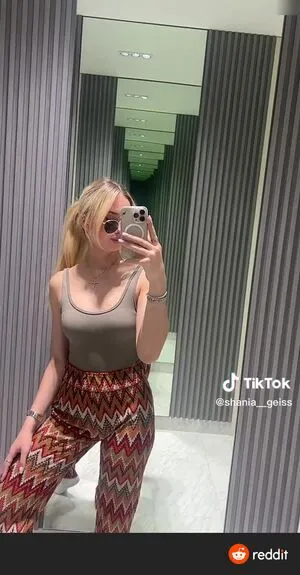 Shania Geiss OnlyFans Leaked Free Thumbnail Picture - #nYc4EdP392