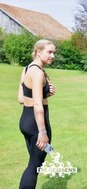 Shania Geiss OnlyFans Leaked Free Thumbnail Picture - #q6Pwynx4Xg