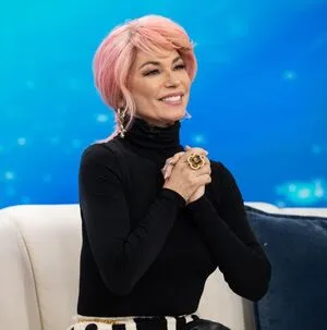 Shania Twain OnlyFans Leaked Free Thumbnail Picture - #0CJQP62nMn