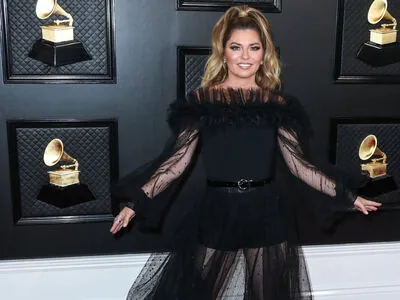 Shania Twain OnlyFans Leaked Free Thumbnail Picture - #FSNRJ7Gnis