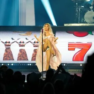 Shania Twain OnlyFans Leaked Free Thumbnail Picture - #pVPrYdV169