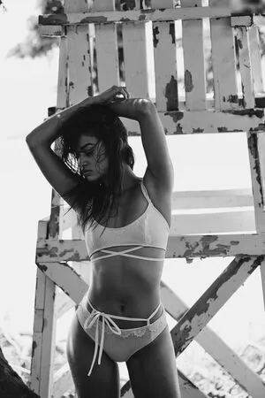 Shanina Shaik OnlyFans Leaked Free Thumbnail Picture - #4mLhaTw2OV