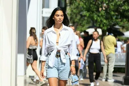 Shanina Shaik OnlyFans Leaked Free Thumbnail Picture - #9HdI4HKTI4