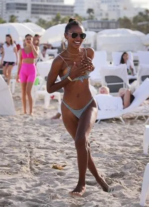 Shanina Shaik OnlyFans Leaked Free Thumbnail Picture - #OgKsYebA17