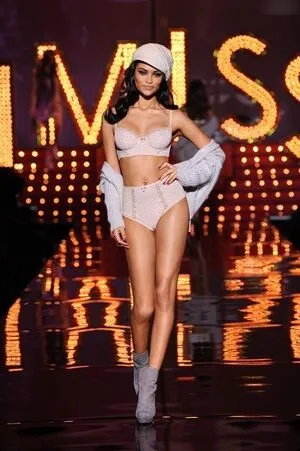 Shanina Shaik OnlyFans Leaked Free Thumbnail Picture - #UacpGwAx1J