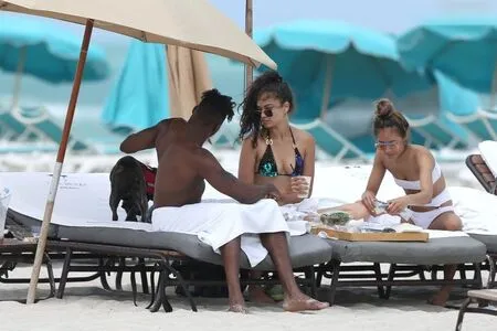 Shanina Shaik OnlyFans Leaked Free Thumbnail Picture - #V1AGXv0Uwa