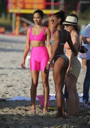 Shanina Shaik OnlyFans Leaked Free Thumbnail Picture - #aI5Pb8ylnc