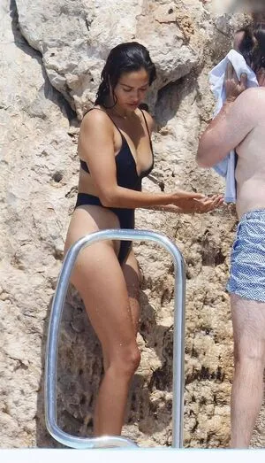 Shanina Shaik OnlyFans Leaked Free Thumbnail Picture - #cJPsFFQ5JA