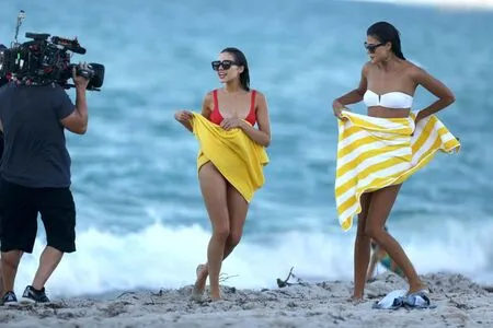 Shanina Shaik OnlyFans Leaked Free Thumbnail Picture - #t8mDSu3cjm