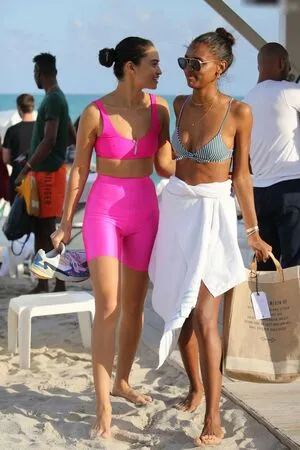 Shanina Shaik OnlyFans Leaked Free Thumbnail Picture - #yVeeGiaV3Z