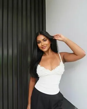 Shaniya Nisha Shaniya Nisha OnlyFans Leaked Free Thumbnail Picture - #iiwDdWdf11