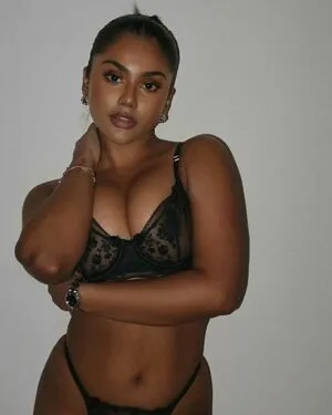 Shaniya Nisha Shaniya Nisha OnlyFans Leaked Free Thumbnail Picture - #pN5X4lNL6Q