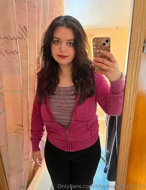 Shannabanana123 OnlyFans Leaked Free Thumbnail Picture - #GVyrsOCgKS