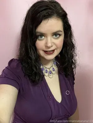 Shannabanana123 OnlyFans Leaked Free Thumbnail Picture - #RMPh1CW013